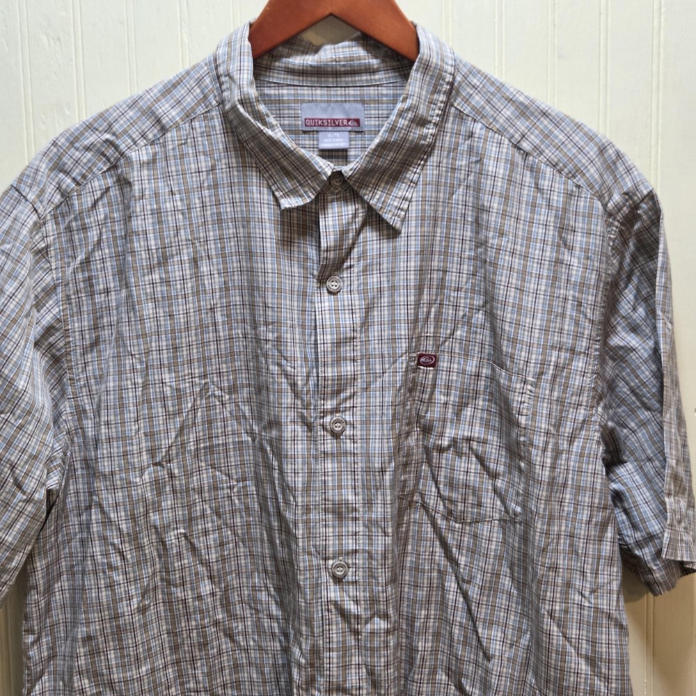 Quiksilver Shirt Mens XL Beige Plaid Short Sleeve Button Front Casual Summer